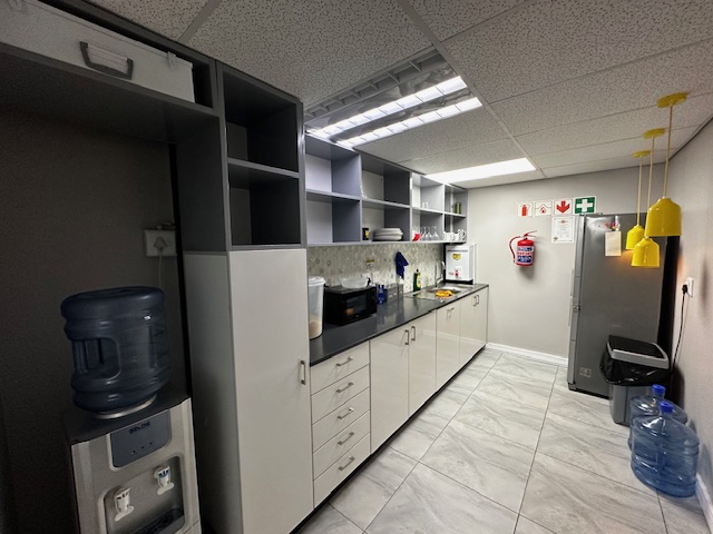 To Let Commercial Property for Rent in Woodstock Western Cape